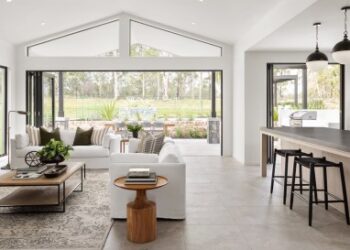 Modern Farmhouse Designs | Tradition Meets Modern Touches